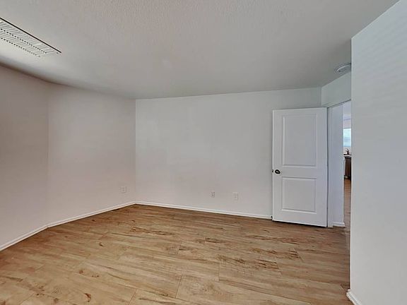 2nd image of 24032 Laurel Farms Dr