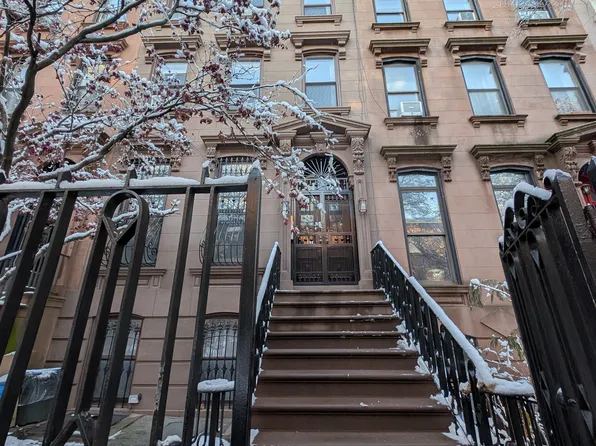 34 Sterling Place image 1 of 6