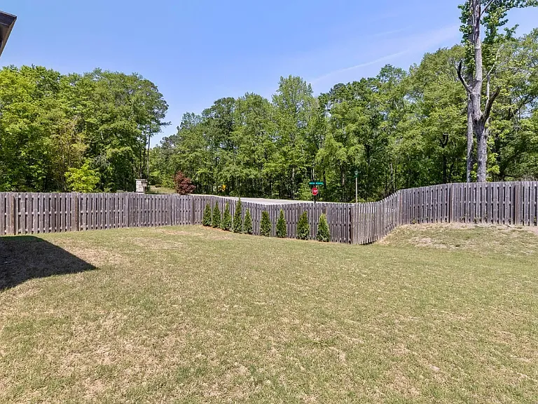 121 Northern Flicker Dr — Photo 3