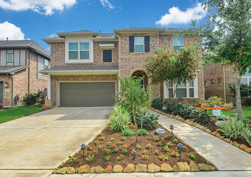 1st image of 10135 Deerpark Dr