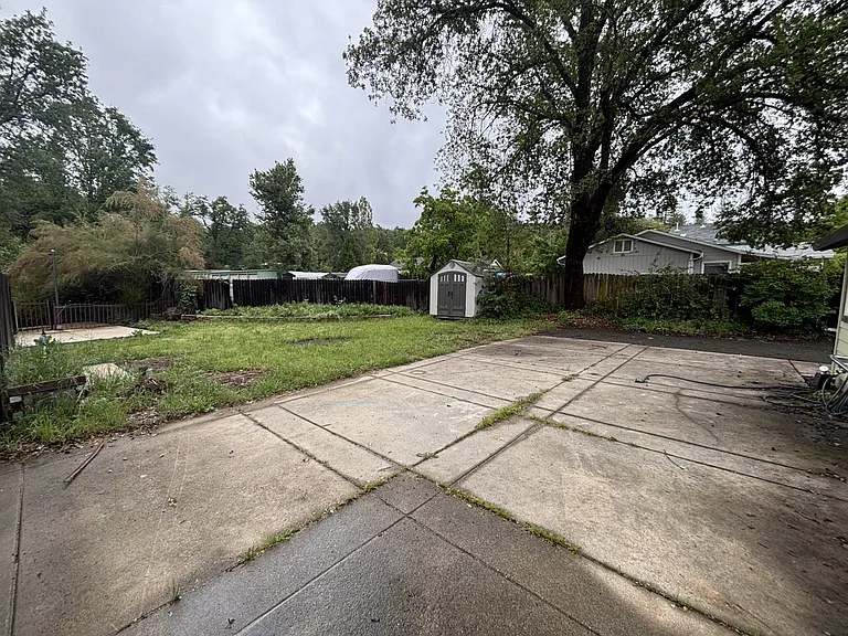 1989 Smith Flat Rd — Photo 15