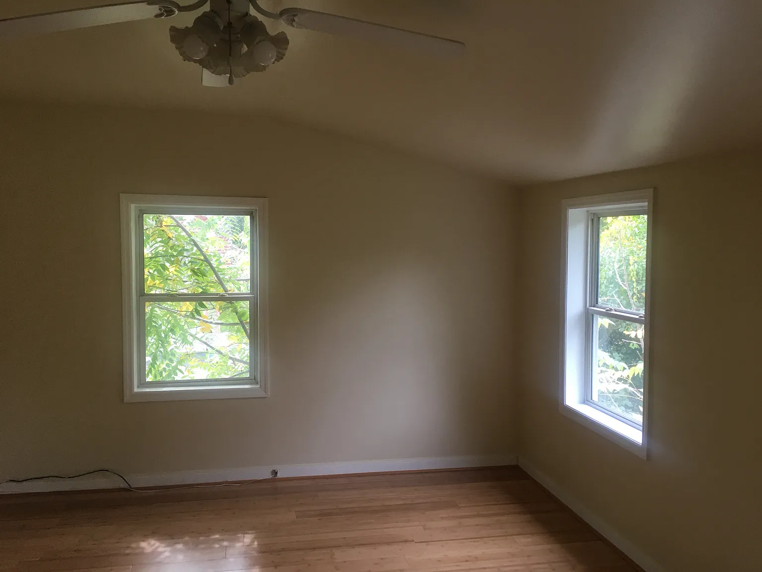 3 bed, 800 sqft, $1,800 — Photo 4