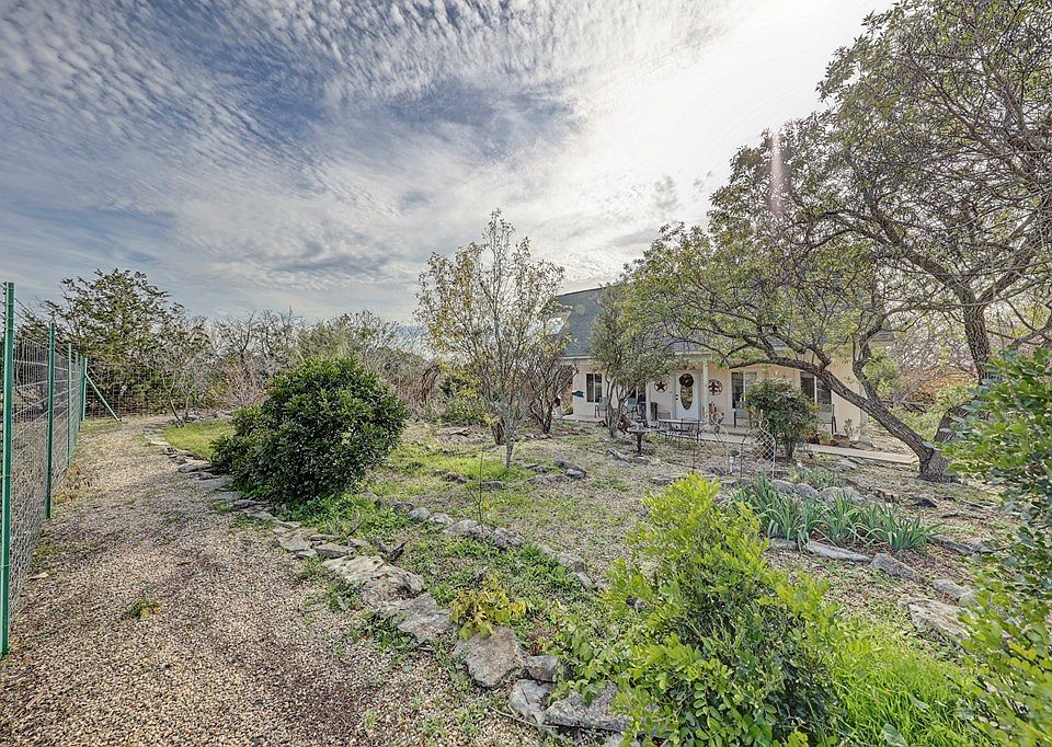 155 Rim Rock Cir W Hunt TX Zillow