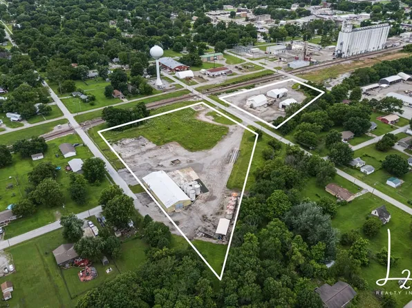 510 E Orange St #&-408, Girard, KS 66743