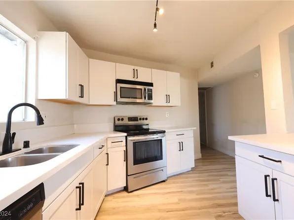 2276 Colebrook St, Las Vegas, NV 89115