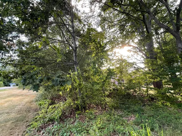 35 Leach Road, Kittery, ME 03904