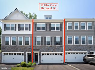 18 Lilac Cir, Mount Laurel, NJ 08054