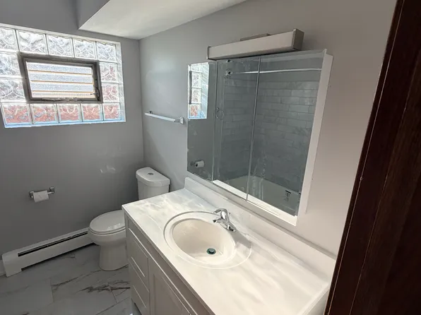 8447 W Bryn Mawr Ave APT 3N, Chicago, IL 60631