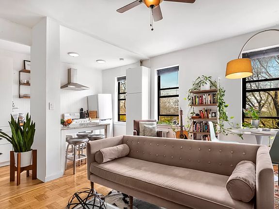 2nd image of 515 Edgecombe Ave APT 33