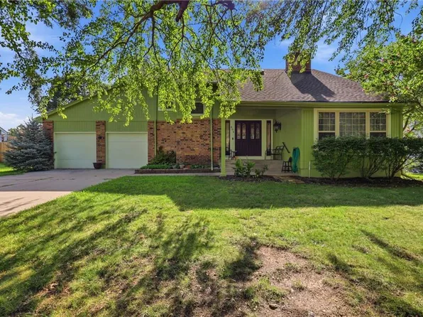 804 NW 41st St, Blue Springs, MO 64015