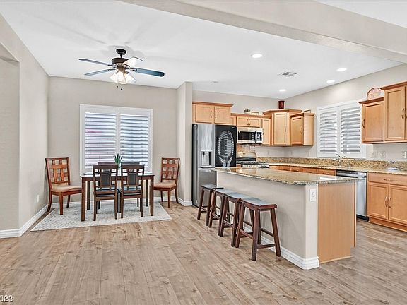 5th image of 10850 La Florentina Ave