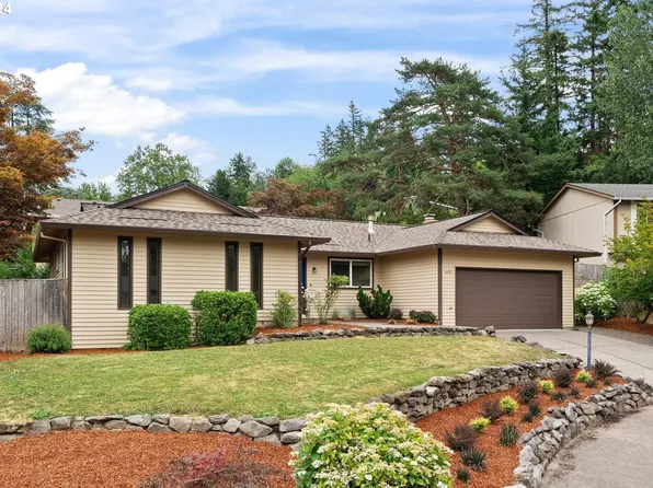 8450 SW 71st Pl, Portland, OR 97223