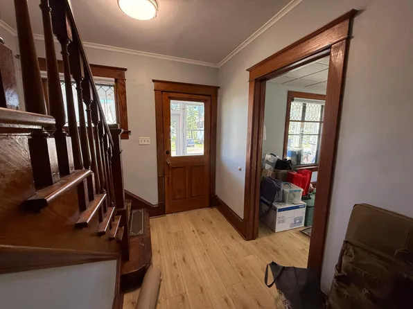 729 E Pabst St, Ironwood, MI 49938