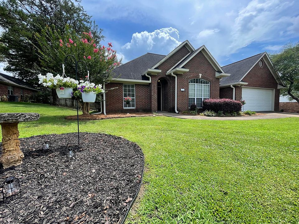 1st image of 1519 Winter Valley Dr