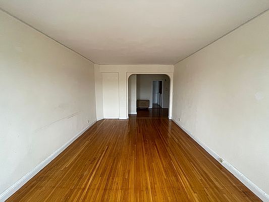 4th image of 3300 Netherland Ave APT 3B