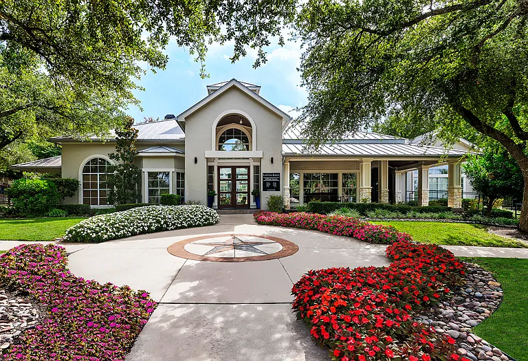 Lantana Ridge — Photo 1