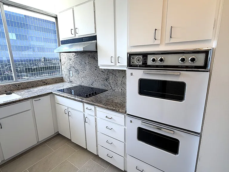 2160 Century Park E #1101 — Photo 14