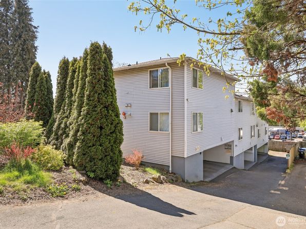 13227 35th Avenue NE #4, Seattle, WA 98125