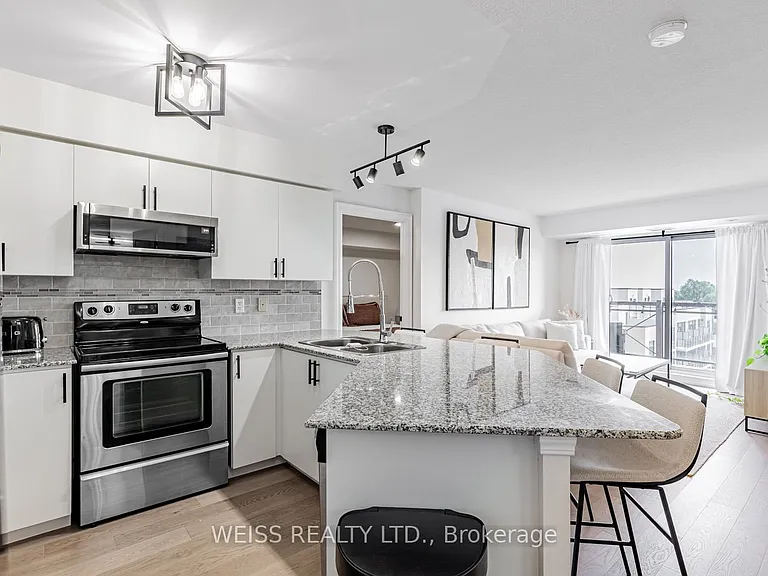 872 Sheppard Ave W #609 — Photo 2
