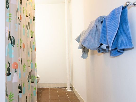4th image of 48 Brighton Ave APT 10
