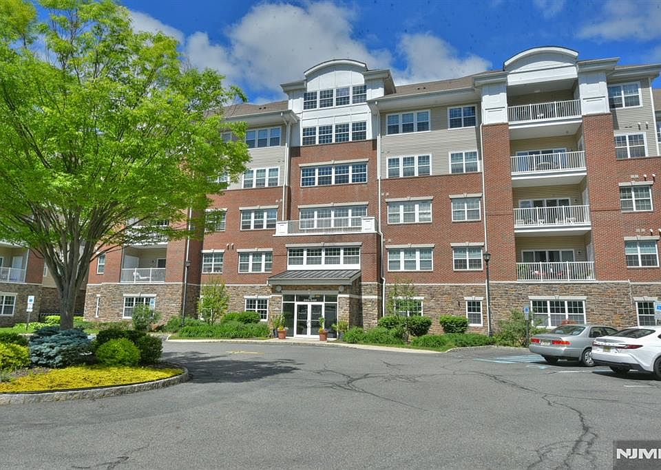 1st image of 4321 Warrens Way Building 4-321