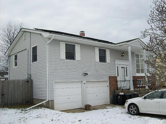 3rd image of 84 Ashland Dr