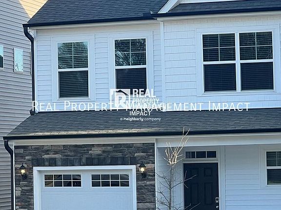 2nd image of 208 Oakchest Ct