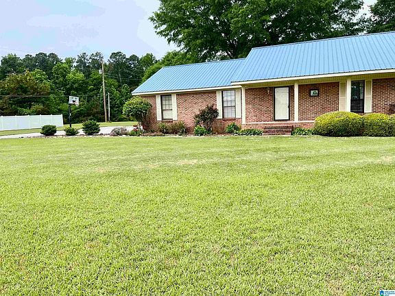 3rd image of 1066 Teem Rd