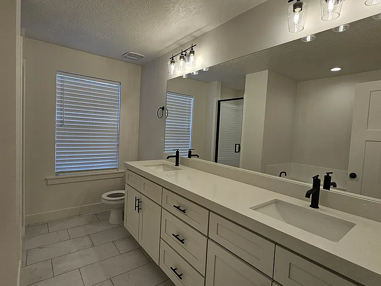 636 W Cottage Park Ln — Photo 11