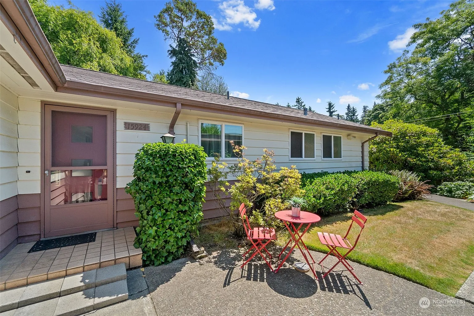 15924 22nd Avenue SW photo 1