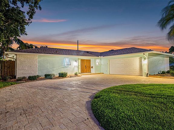 4th image of 1022 EDEN ISLE DRIVE NE