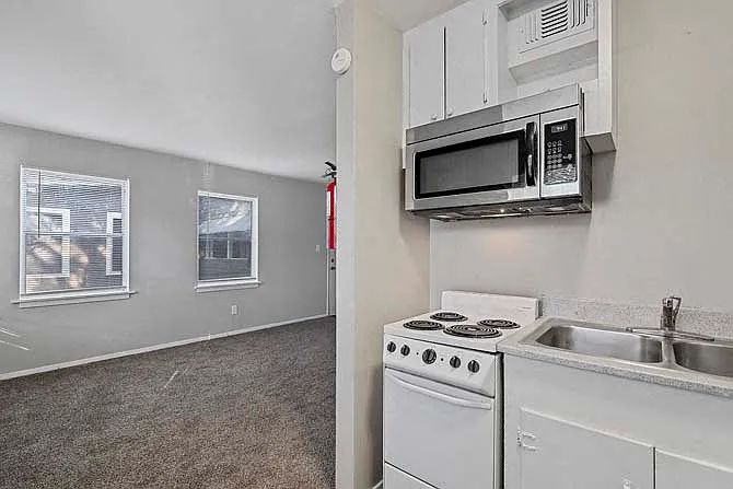 Sage Creek Apartments — Photo 22