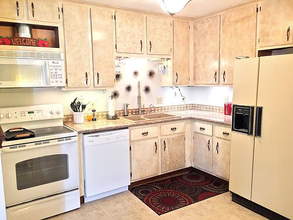 4th image of 614 San Saba Ct