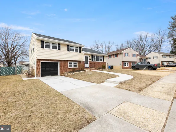 11 Redwood Dr, Woodbury, NJ 08096