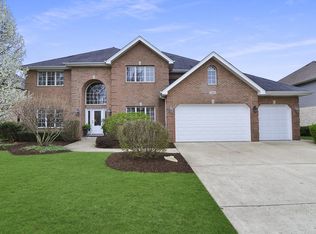 348 Mayo Ln, Bloomingdale, IL 60108