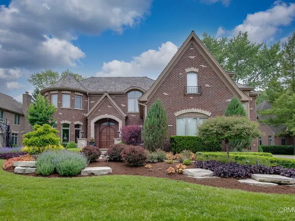 304 Juliana Ln, Bloomingdale, IL 60108