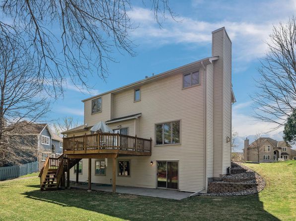 5825 Rosewood Ln N, Plymouth, MN 55442