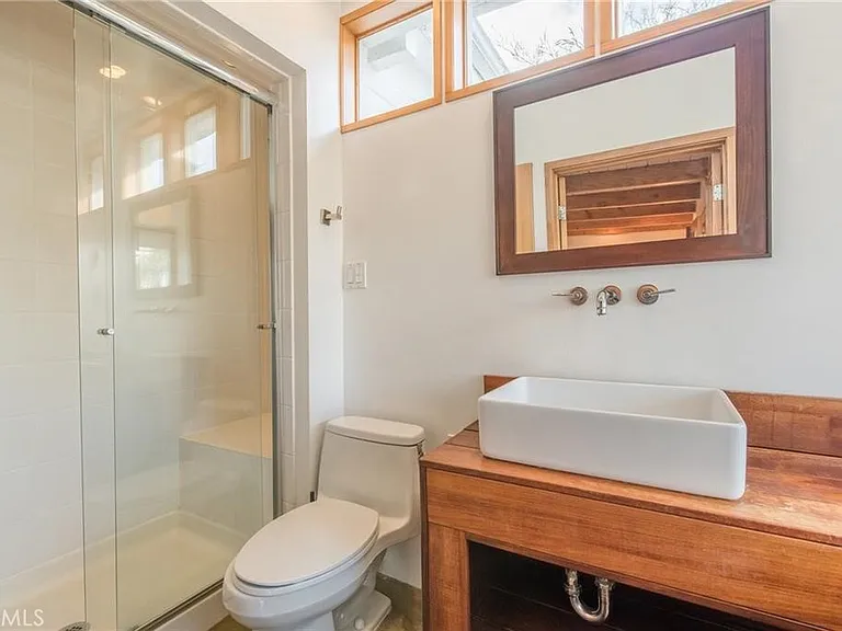 2828 Pacific View Trl — Photo 23
