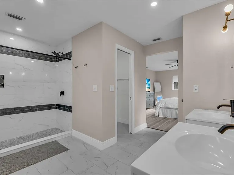 2544 Carlisle Pl — Photo 33