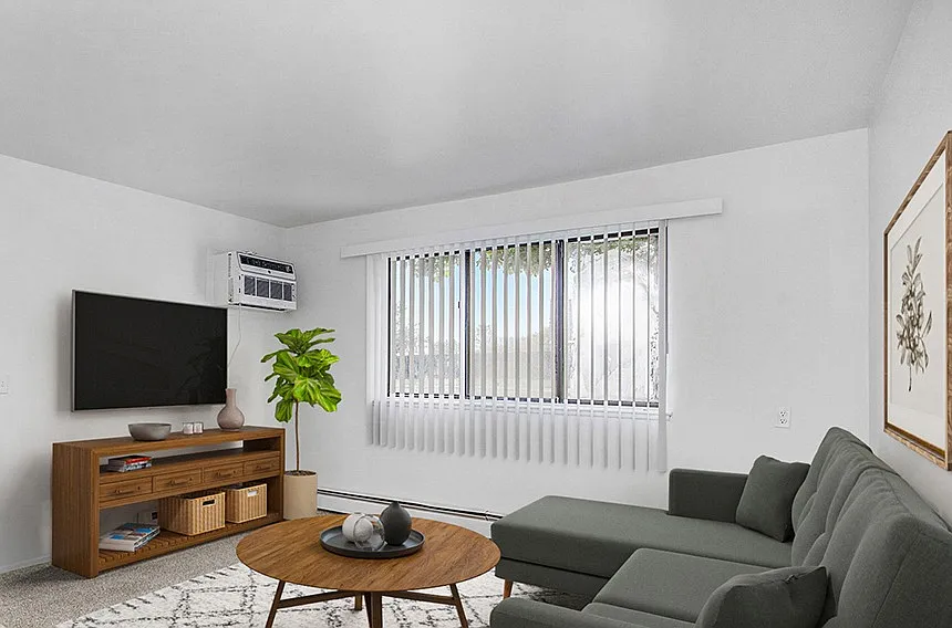 Granada Apartments — Photo 3