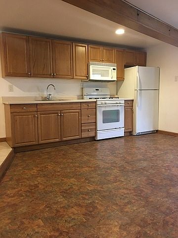 1st image of 4026 N Kenmore Ave #G