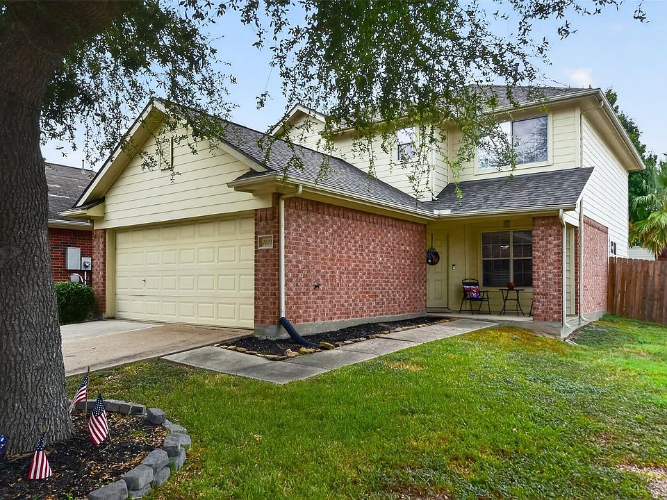 1st image of 3423 Field Manor Ln