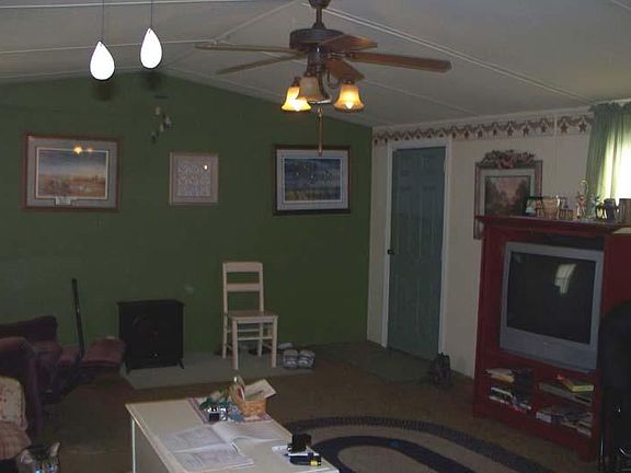 2nd image of 602 Jersey Ave NE