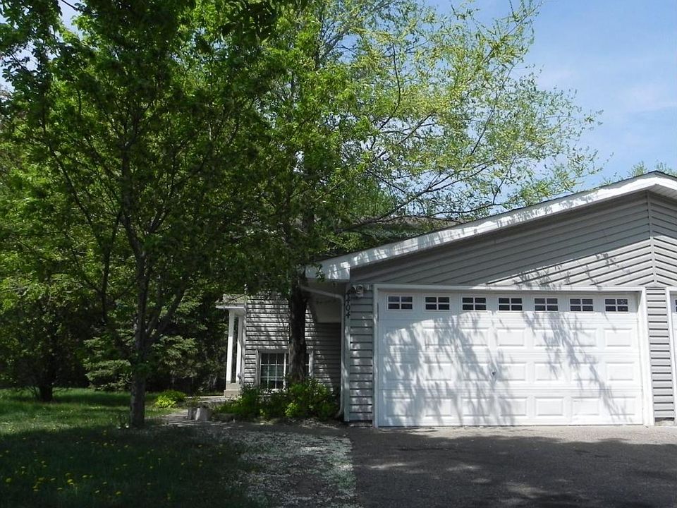 1st image of 4404 80th Ave N