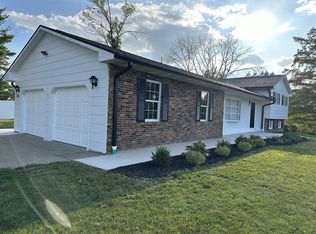 901 N 4th St, Edina, MO 63537