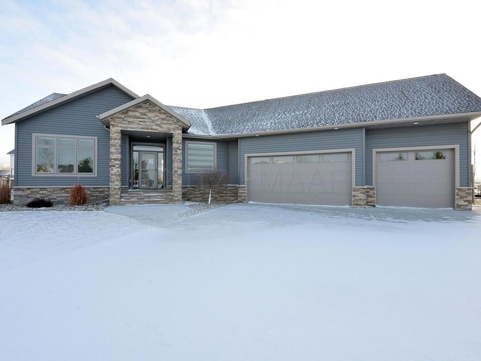 Excellent Rambler in Evergreen Meadows