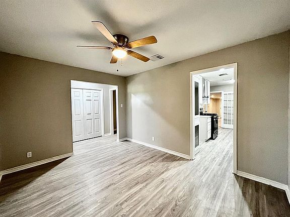 4th image of 210 S Brownell Street