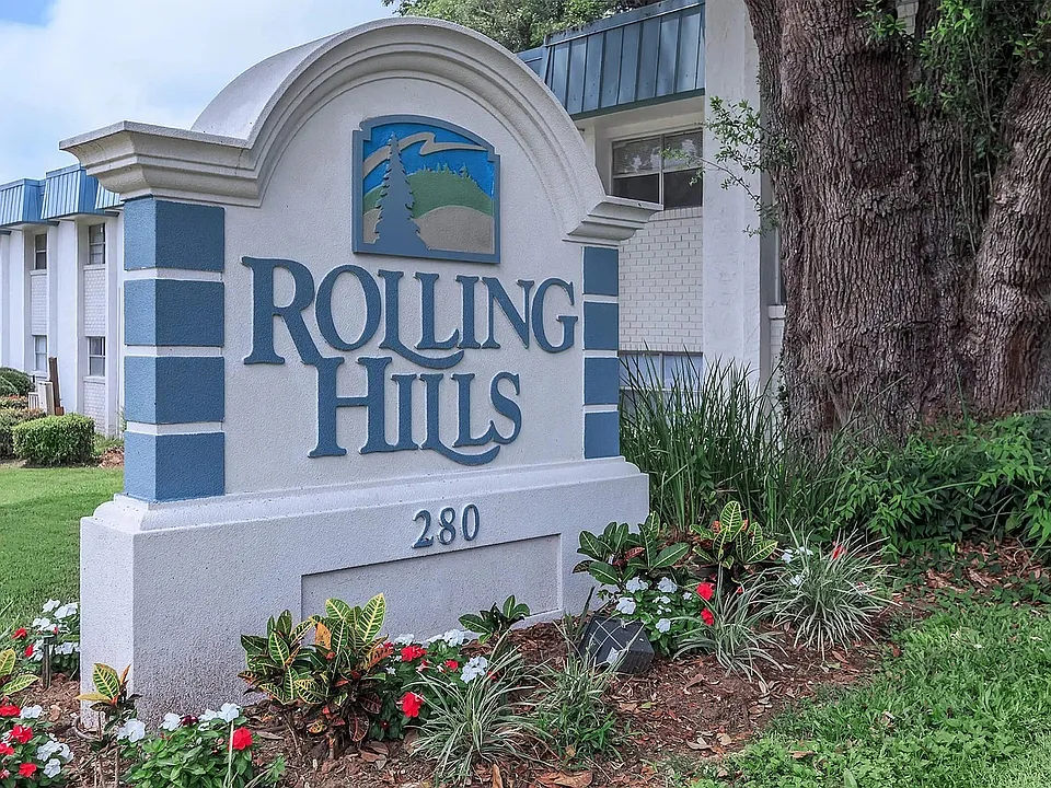 Rolling Hills - Sign