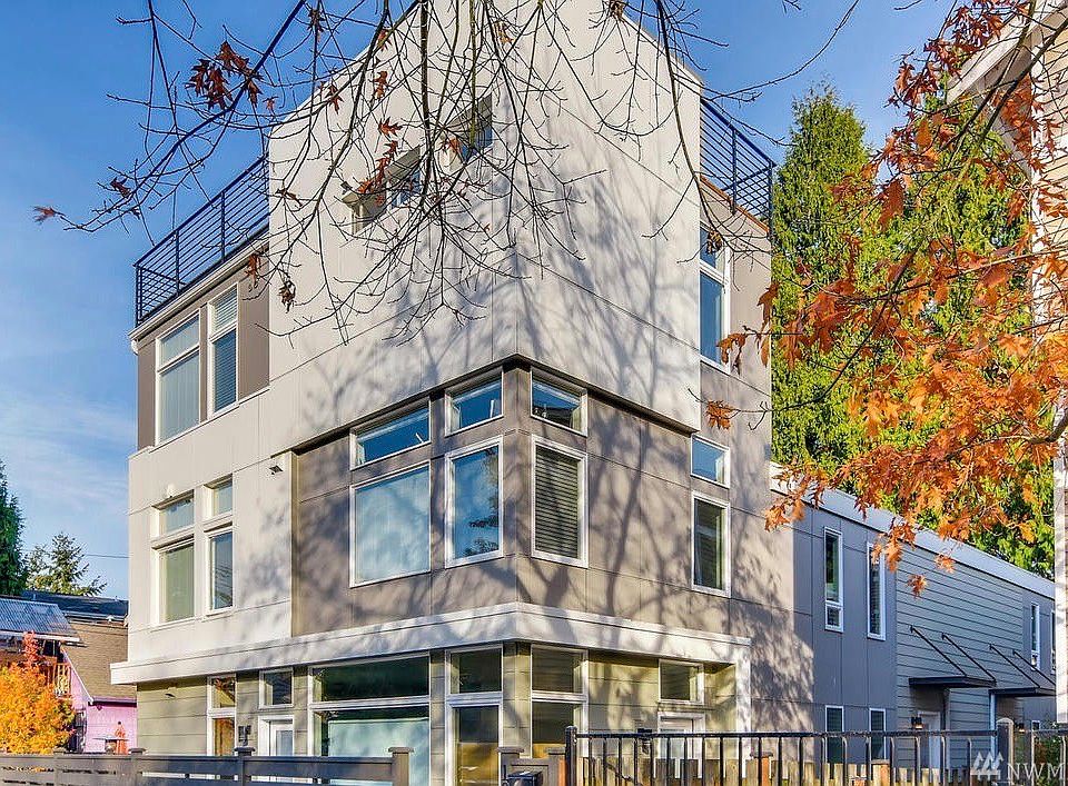 1st image of 10522 Whitman Ave N #B