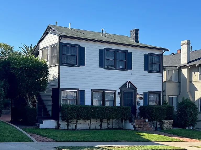 2449 A St #D — Photo 1
